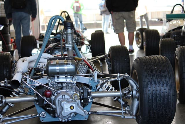 Pilotes de F1 : parcours emblématiques et leçons de succès